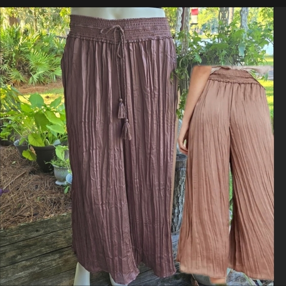 saturday sunday Pants - Saturday Sunday Mocha Tan Satin Plisse Pant With High Waist Size Medium